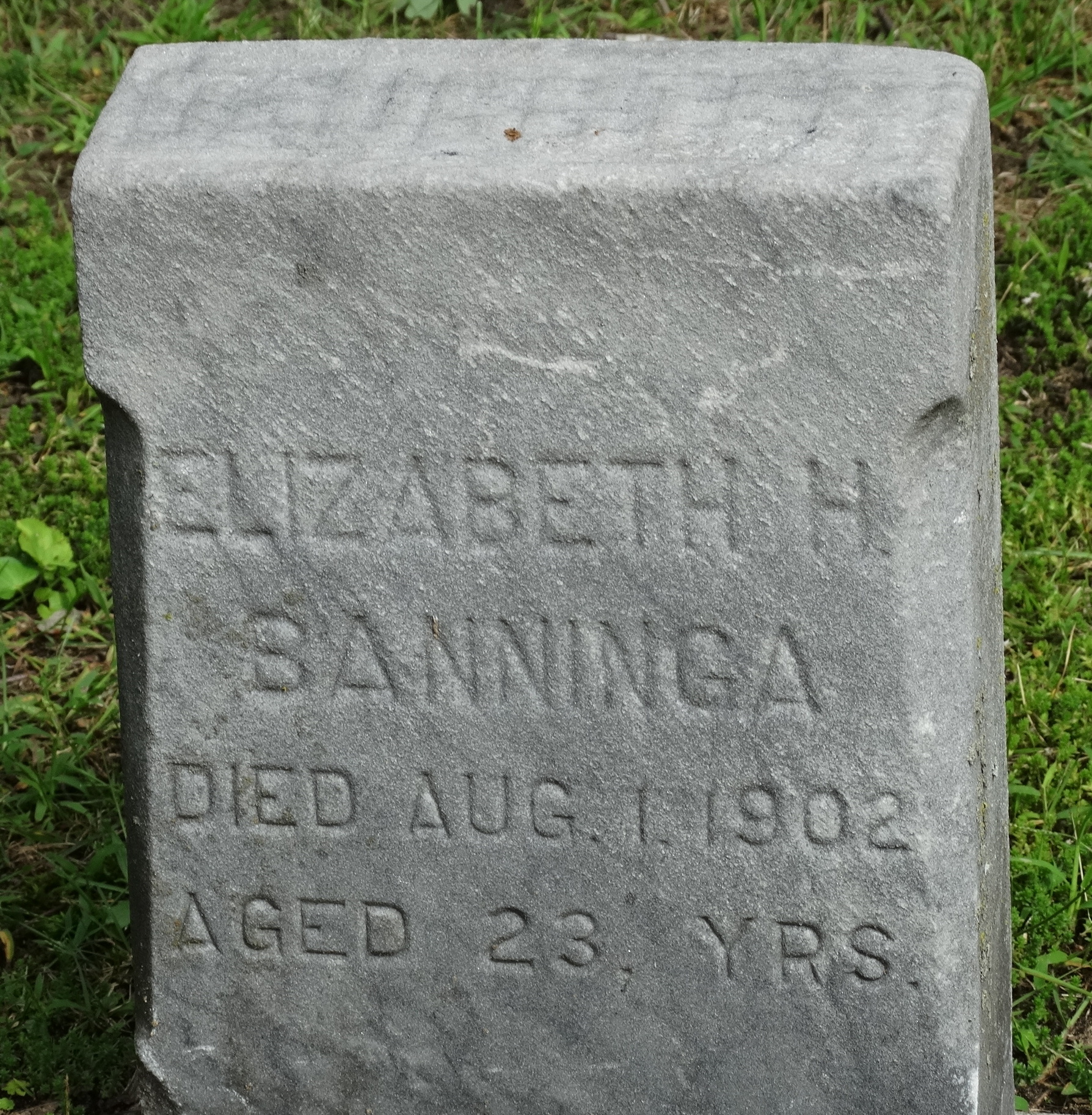 elizabeth banninga on 4 Sep 2014.